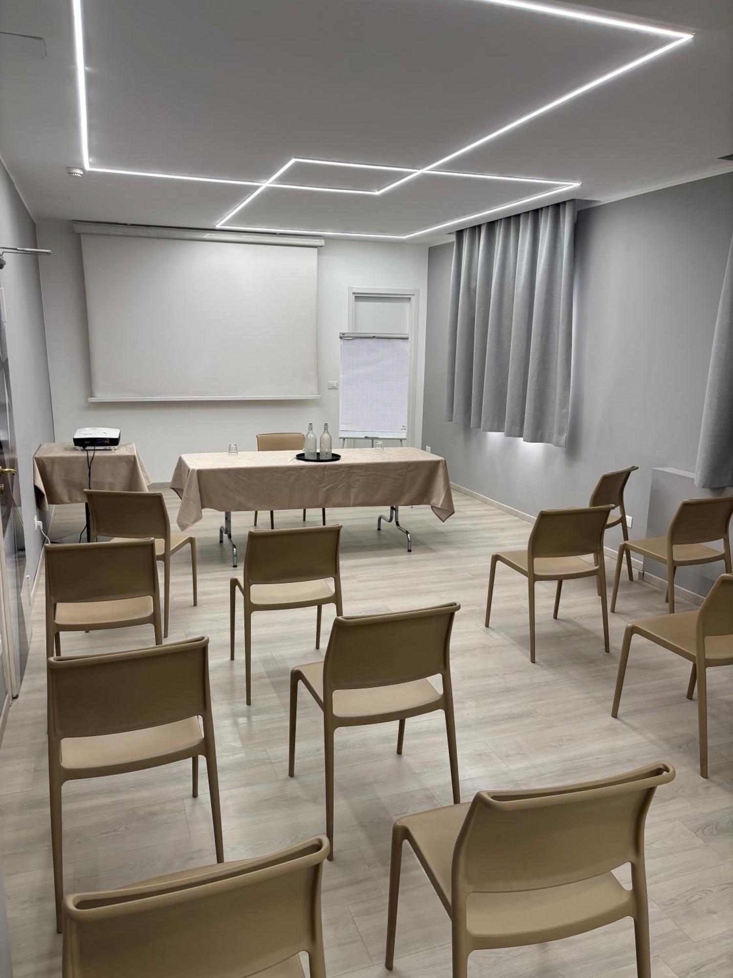 Fiera Wellness & 3*